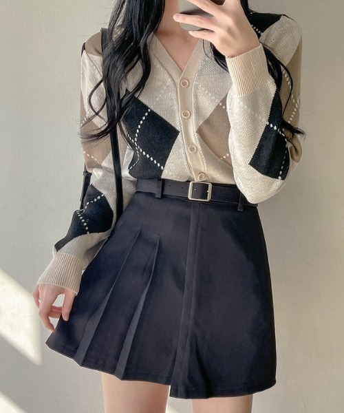 SONA（ソナ）の「SONYUNARA ハーフプリーツベルトミニスカート（スカート・レディース・ブラック/グレー・SMALL/MEDIUM/LARGE）」の7枚目の写真