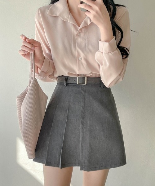 SONA（ソナ）の「SONYUNARA ハーフプリーツベルトミニスカート（スカート・レディース・ブラック/グレー・SMALL/MEDIUM/LARGE）」の15枚目の写真