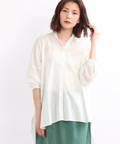 SHOO・LA・RUE（シューラルー）の「◆ソフトコットンシフォンシャツ（シャツ/ブラウス・レディース・チャコールグレー/グリーン/ホワイト系/ホワイト系5・00）」の2枚目の写真