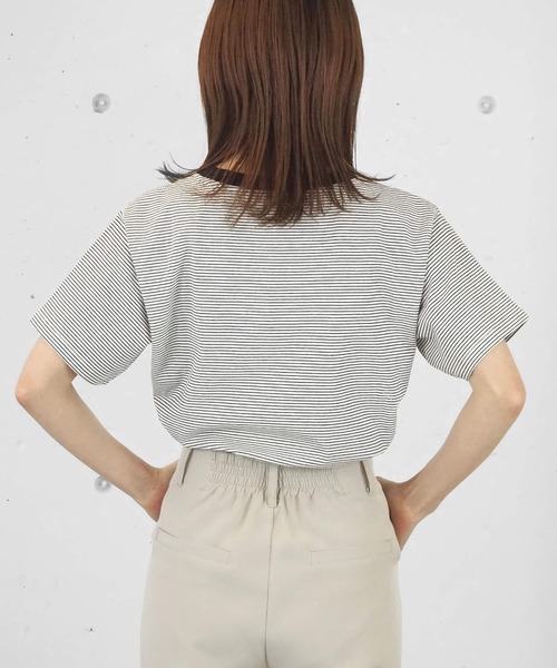 tiptop（ティップトップ）の「イニシャル刺繍ショートT（Tシャツ/カットソー・レディース・A/ピンク/オフホワイト・FREE）」の4枚目の写真