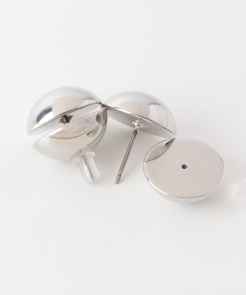 SMELLY（スメリー）の「メタルキュウタイピアス（ピアス（両耳用）・レディース・シルバー・-）」の5枚目の写真