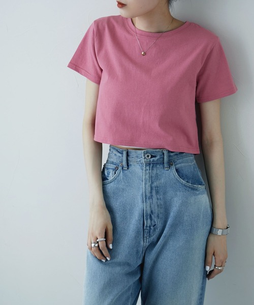 etoll.(エトル)の「カラークロップドハーフT(Tシャツ/カットソー・レディース・ブラック/オフホワイト/ピンク/イエロー/グリーン・FREE)」の5枚目の写真