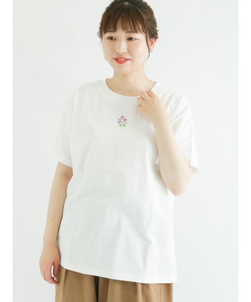 Samansa Mos2（サマンサ モスモス）の「刺繍アソートTシャツ（Tシャツ/カットソー・レディース・オフホワイト/キナリ/ネイビー・ﾌﾘ-）」の1枚目の写真