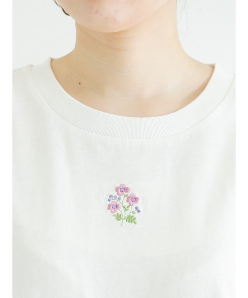 Samansa Mos2（サマンサ モスモス）の「刺繍アソートTシャツ（Tシャツ/カットソー・レディース・オフホワイト/キナリ/ネイビー・ﾌﾘ-）」の18枚目の写真