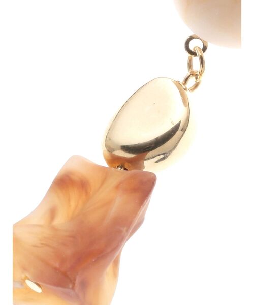 dazzlin（ダズリン）の「クリアウッドピアス（ピアス（両耳用）・レディース・ブラウン/オレンジ/クリア・FREE）」の7枚目の写真