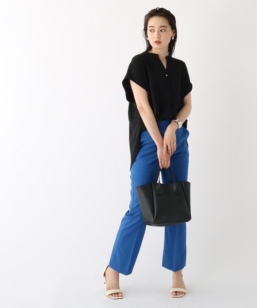 OPAQUE.CLIP（オペークドットクリップ）の「◆フェイクレザーミドルサイズトートバッグ【2WAY】（トートバッグ・レディース・ブラック/ベージュ/シルバー/ブルー・00）」の8枚目の写真