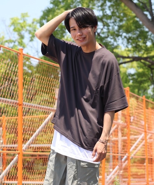 Bling Leads（ブリングリーズ）の「★Bling leads★ 梨地　オーバーサイズクルーネックTシャツ（Tシャツ/カットソー・レディース・チャコールグレー/ライトグレー/ブラック/グレイッシュベージュ・MEDIUM/LARGE）」の8枚目の写真