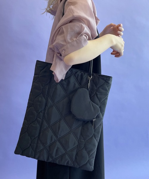 w closet（ダブルクローゼット）の「ハートポーチ付きキルティング