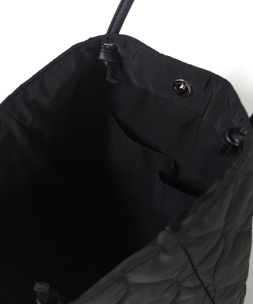 w closet(ダブルクローゼット)の「ハートポーチ付きキルティングトートバッグ(トートバッグ・レディース・ブラック/カーキ/アイボリー/ラベンダー・FREE)」の8枚目の写真