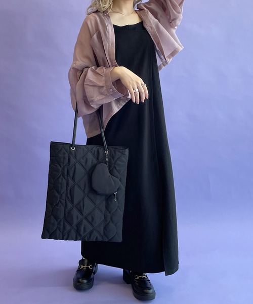 w closet(ダブルクローゼット)の「ハートポーチ付きキルティングトートバッグ(トートバッグ・レディース・ブラック/カーキ/アイボリー/ラベンダー・FREE)」の19枚目の写真