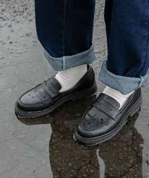 menue（メヌエ）の「晴雨兼用ボリュームソールローファー（ローファー）」