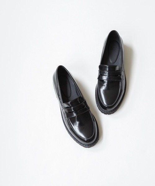 menue（メヌエ）の「晴雨兼用ボリュームソールローファー（ローファー・レディース・アイボリー/ブラック×ホワイト/グレイッシュベージュ/ブラック/ブラック系その他・XS/M/3L/LL/S/L）」の19枚目の写真