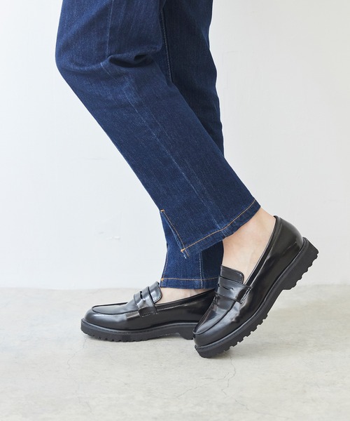 menue（メヌエ）の「晴雨兼用ボリュームソールローファー（ローファー・レディース・アイボリー/ブラック×ホワイト/グレイッシュベージュ/ブラック/ブラック系その他・XS/M/3L/LL/S/L）」の6枚目の写真