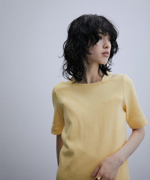 ADAM ET ROPE'(アダムエロペ)の「デザインレイヤードプルオーバー(Tシャツ/カットソー・レディース・ブラック/ベージュ/パープル・FREE)」の3枚目の写真