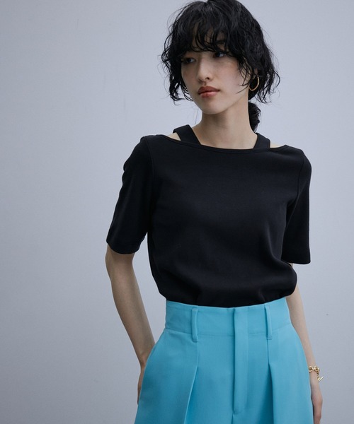 ADAM ET ROPE'(アダムエロペ)の「デザインレイヤードプルオーバー(Tシャツ/カットソー・レディース・ブラック/ベージュ/パープル・FREE)」の7枚目の写真