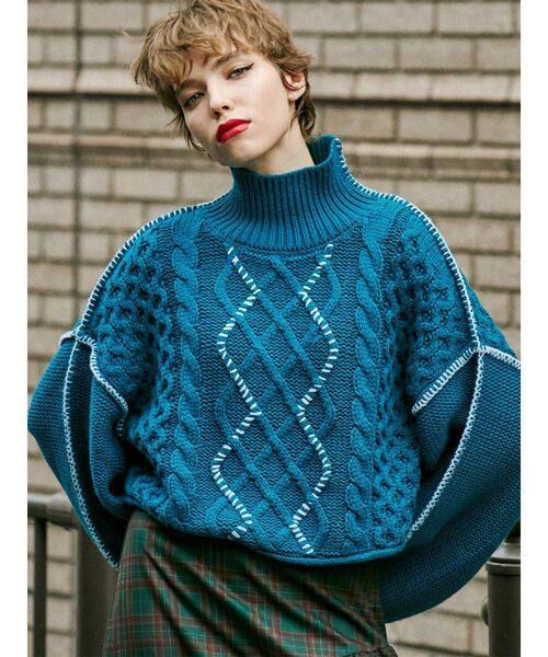 jouetie（ジュエティ）の「クロップドステッチニット（ニット/セーター・レディース・オレンジ/ブラック/ブルー/グリーン・MEDIUM）」の4枚目の写真