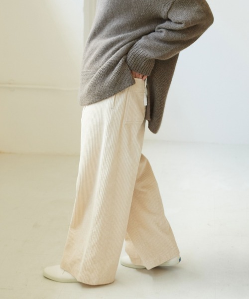 yuni（ユニ ）の「Cotton thick corduroy wide pants（その他パンツ