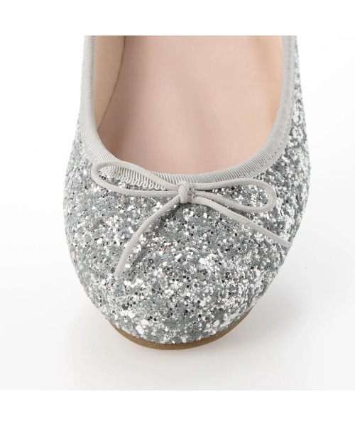 Launa lea ballet(ラウナレア バレエ)の「【新色追加】ラウンドトゥバレエシューズ(B1601A)(バレエシューズ・レディース・シルバー/グレイッシュベージュ/ブラック/ライラック/オフホワイト/ピンクベージュ/ライトブルー・24.5cm/23.0cm/23.5cm/24.0cm/22.5cm/25.0cm/22.0cm/21.5cm/25.5cm/26.0cm)」の22枚目の写真