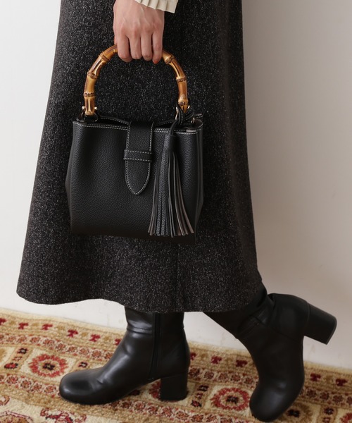 N.（N. Natural Beauty Basic）（エヌエヌナチュラルビューティーベーシック）の「バンブータッセルショルダーバッグ（ショルダーバッグ・レディース・ブラック/グレイッシュベージュ/ブルー・ﾌﾘ-）」の11枚目の写真