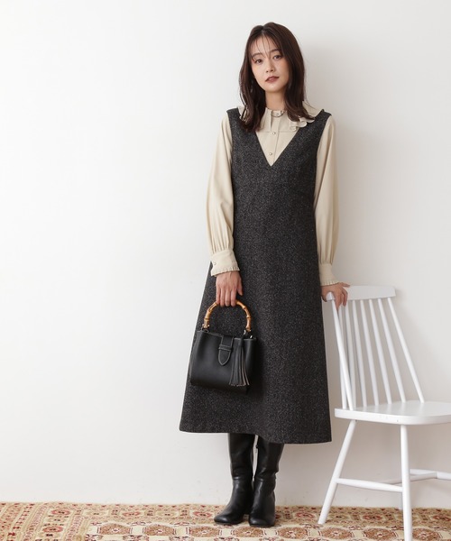 N.（N. Natural Beauty Basic）（エヌエヌナチュラルビューティーベーシック）の「バンブータッセルショルダーバッグ（ショルダーバッグ・レディース・ブラック/グレイッシュベージュ/ブルー・ﾌﾘ-）」の10枚目の写真