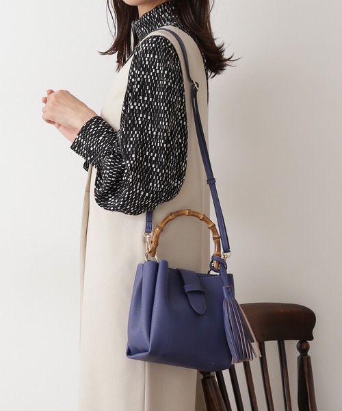 N.（N. Natural Beauty Basic）（エヌエヌナチュラルビューティーベーシック）の「バンブータッセルショルダーバッグ（ショルダーバッグ・レディース・ブラック/グレイッシュベージュ/ブルー・ﾌﾘ-）」の5枚目の写真