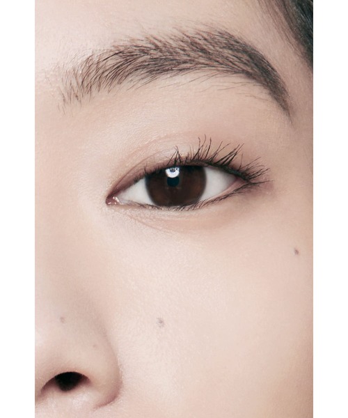 CHANEL（シャネル）の「サブリマージュ ル コレクトゥール ユー 明るく輝く目もとに導くスキンケア コンシーラー（コンシーラー・レディース・02/10/20/30・FREE）」の15枚目の写真