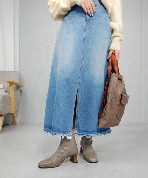 minia（ミニア）の「台形ヒールショートブーツ（ブーツ・レディース・ブラック/アイボリー/グレイッシュベージュ・S/M/L）」の13枚目の写真