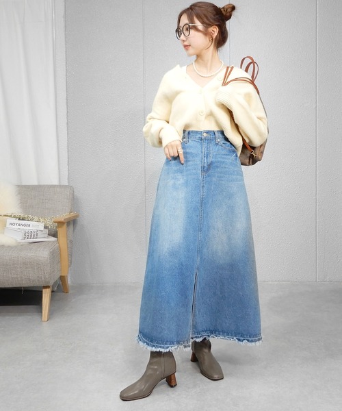 minia（ミニア）の「台形ヒールショートブーツ（ブーツ・レディース・ブラック/アイボリー/グレイッシュベージュ・S/M/L）」の11枚目の写真