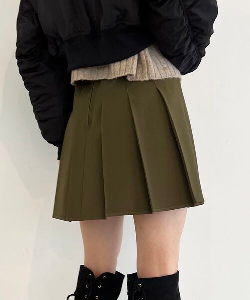 MAJESTIC LEGON（マジェスティックレゴン）の「プリーツミニスカパン（その他パンツ・レディース・ベージュ/カーキオリーブ/ブラック・MEDIUM）」の17枚目の写真