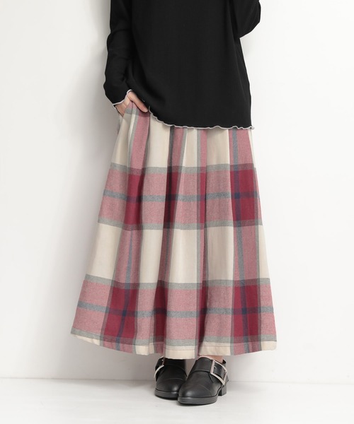 osharewalker（オシャレウォーカー）の「【廃盤】『ビッグチェック柄タックスカート』（スカート・レディース・レッド/キャメル/グリーン・1/2）」の3枚目の写真