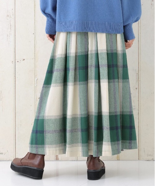 osharewalker（オシャレウォーカー）の「【廃盤】『ビッグチェック柄タックスカート』（スカート・レディース・レッド/キャメル/グリーン・1/2）」の5枚目の写真