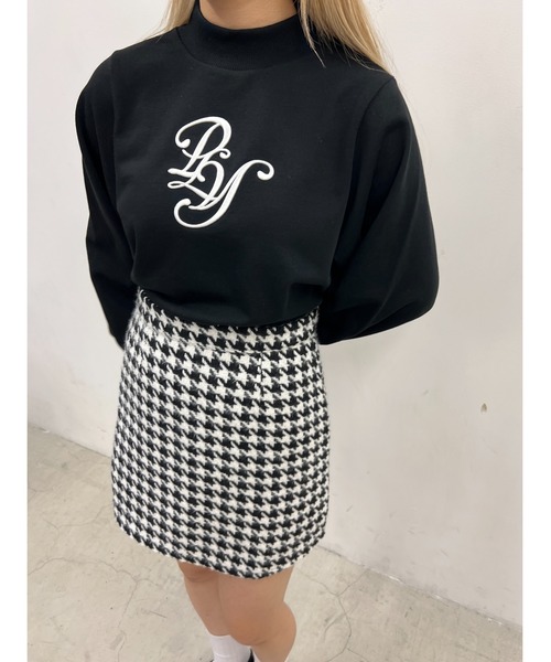 PHILLY（フィリー）の「イニシャル刺繍スウェット（スウェット・レディース・ブラック/ベージュ/ホワイト・FREE）」の5枚目の写真