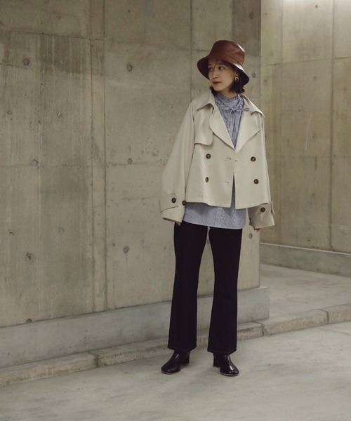 N.(N. Natural Beauty Basic)(エヌエヌナチュラルビューティーベーシック)の「◆ショートトレンチコート(トレンチコート・レディース・オフホワイト/ベージュ/ブルー・MEDIUM)」の4枚目の写真