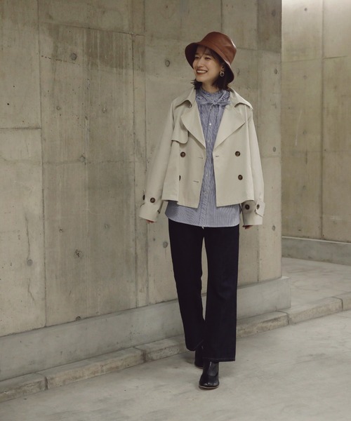 N.(N. Natural Beauty Basic)(エヌエヌナチュラルビューティーベーシック)の「◆ショートトレンチコート(トレンチコート・レディース・オフホワイト/ベージュ/ブルー・MEDIUM)」の19枚目の写真