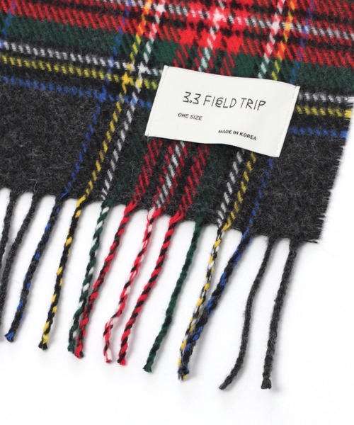 3.3 Field Trip （3.3フィールドトリップ）の「【UNISEX】3.3Field Trip／マルチチェックマフラー　2180758（マフラー・レディース・グレー/アイボリー/レッド・FREE）」の4枚目の写真
