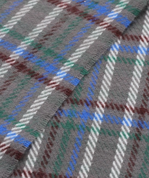 3.3 Field Trip （3.3フィールドトリップ）の「【UNISEX】3.3Field Trip／マルチチェックマフラー　2180758（マフラー・レディース・グレー/アイボリー/レッド・FREE）」の8枚目の写真