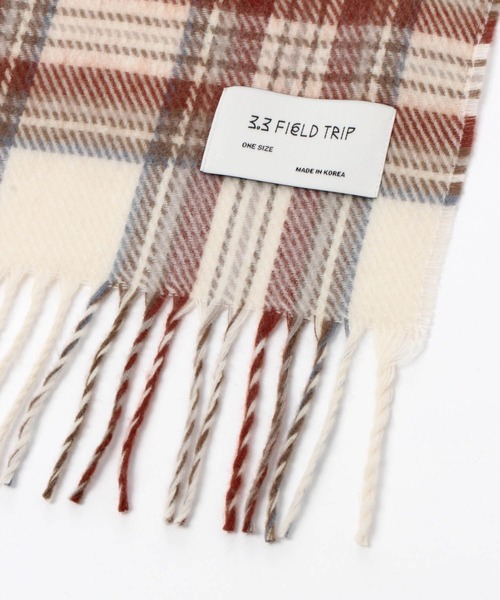 3.3 Field Trip （3.3フィールドトリップ）の「【UNISEX】3.3Field Trip／マルチチェックマフラー　2180758（マフラー・レディース・グレー/アイボリー/レッド・FREE）」の9枚目の写真