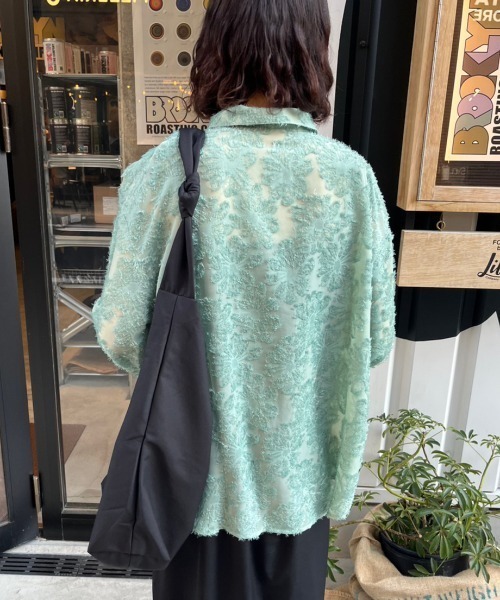 nemne store（ネンネストア）の「【低身長用サイズあり】フリンジジャガード花柄シアーシャツ（シャツ/ブラウス・レディース・ブルー/アイボリー/ピンク・SMALL/MEDIUM）」の16枚目の写真