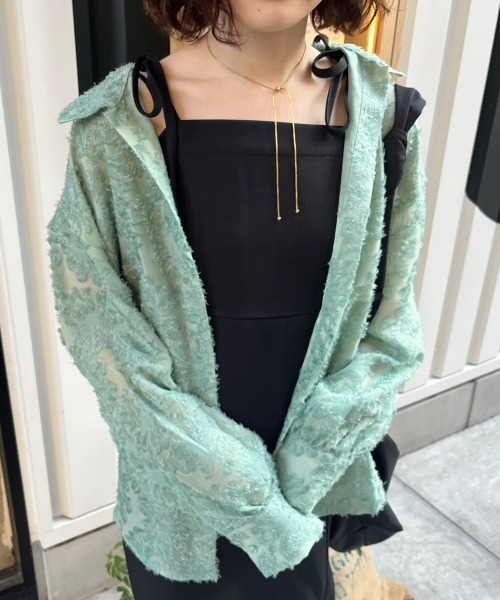 nemne store（ネンネストア）の「【低身長用サイズあり】フリンジジャガード花柄シアーシャツ（シャツ/ブラウス・レディース・ブルー/アイボリー/ピンク・SMALL/MEDIUM）」の9枚目の写真