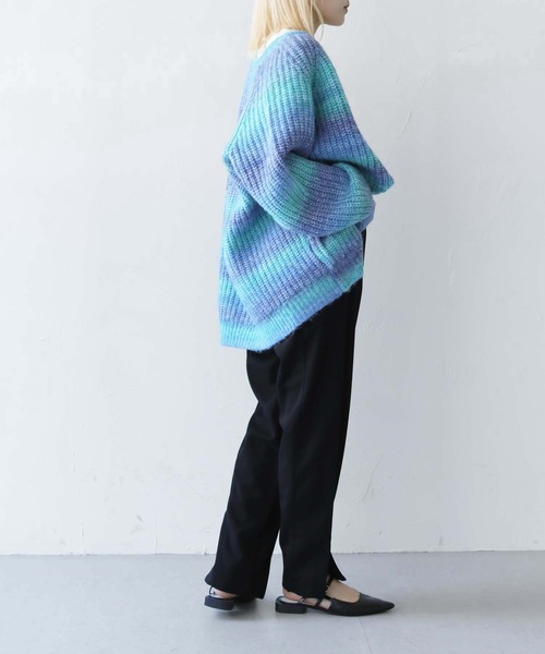 vingtrois（バントロア）の「【vingtrois】グラデーションニットカーディガン（カーディガン/ボレロ・レディース・オレンジ/アイボリー/ブルー・M）」の9枚目の写真