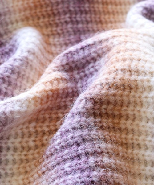 vingtrois（バントロア）の「【vingtrois】グラデーションニットカーディガン（カーディガン/ボレロ・レディース・オレンジ/アイボリー/ブルー・M）」の10枚目の写真