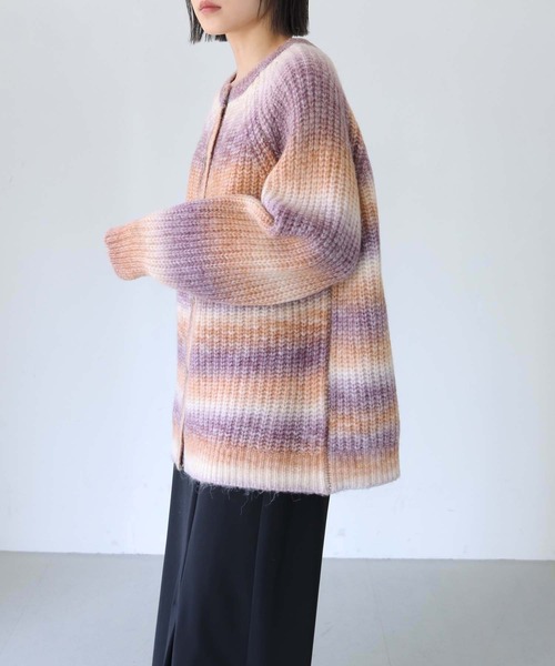 vingtrois（バントロア）の「【vingtrois】グラデーションニットカーディガン（カーディガン/ボレロ・レディース・オレンジ/アイボリー/ブルー・M）」の15枚目の写真