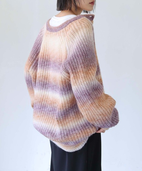 vingtrois（バントロア）の「【vingtrois】グラデーションニットカーディガン（カーディガン/ボレロ・レディース・オレンジ/アイボリー/ブルー・M）」の16枚目の写真