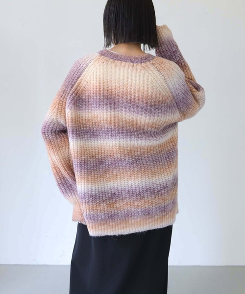 vingtrois（バントロア）の「【vingtrois】グラデーションニットカーディガン（カーディガン/ボレロ・レディース・オレンジ/アイボリー/ブルー・M）」の17枚目の写真