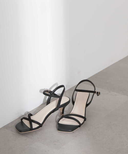 クロスストラップヒールサンダル