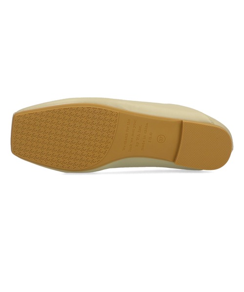 ORiental TRaffic(オリエンタルトラフィック)の「跳べるパンプス スクエアトゥバブーシュ R-3211(パンプス・レディース・ブラック/ブラック系その他/グリーン/ベージュ・33/34/35/36/37/38/39/40/41/42/43)」の21枚目の写真