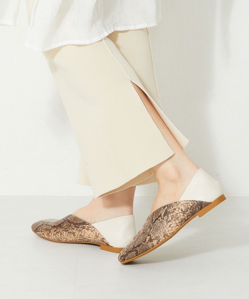 ORiental TRaffic(オリエンタルトラフィック)の「跳べるパンプス スクエアトゥバブーシュ R-3211(パンプス・レディース・ブラック/ブラック系その他/グリーン/ベージュ・33/34/35/36/37/38/39/40/41/42/43)」の8枚目の写真