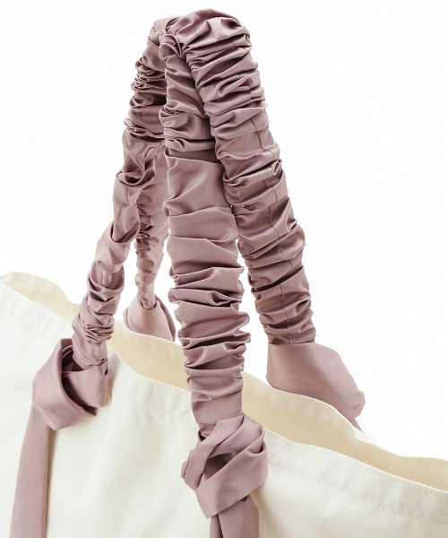 SNIDEL HOME(スナイデルホーム)の「オーガニックキャンパストート -BIG-(トートバッグ・レディース・ライトピンク/ブラック/ピンクベージュ/ピンク・FREE)」の10枚目の写真