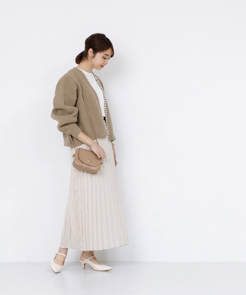 menue(メヌエ)の「5cmヒール 甲ストラップ ミュール パンプス(パンプス・レディース・ベージュ/アイボリー/キャメル/ブラック/イエロー・S/XS/3L/L/LL/M)」の9枚目の写真