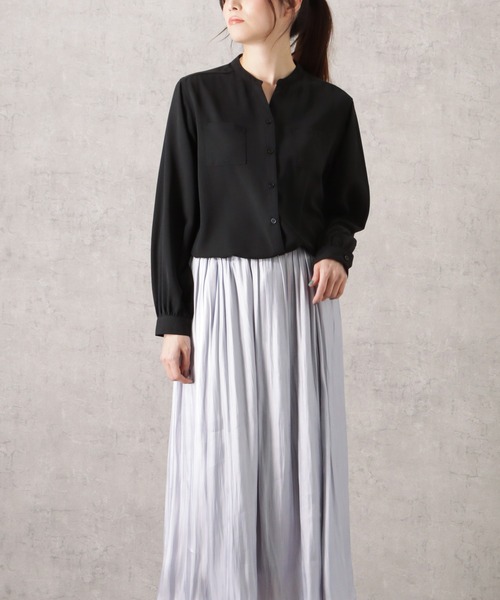 NAVY(ネイビー)の「とろみ前開き スキッパーカラー長袖シャツ(シャツ/ブラウス・レディース・カーキ/ブラック/ライトベージュ・フリー)」の15枚目の写真